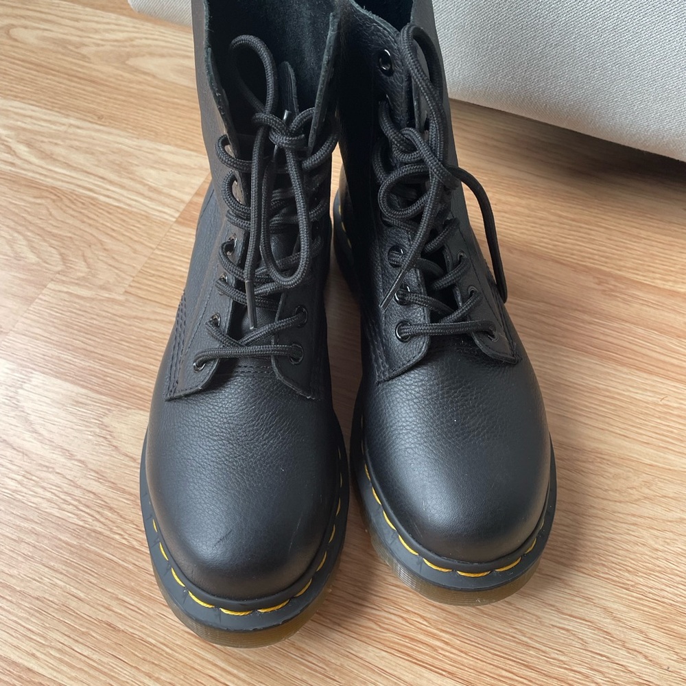Dr Martens 1460 Pascal Boots size 6